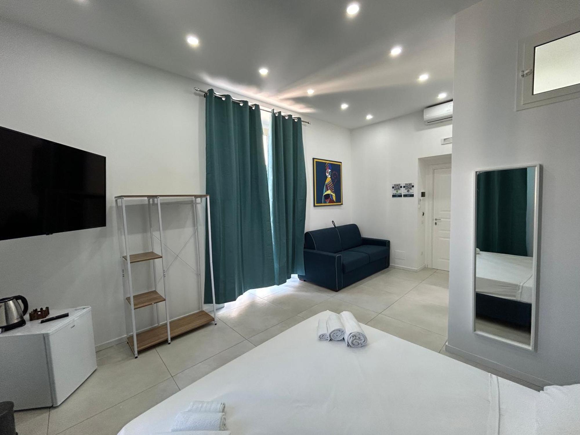 Enjoy Rooms Napoli Eksteriør billede
